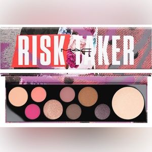 M.A.C. - Risk Taker Eyeshadow- Highlight Palette